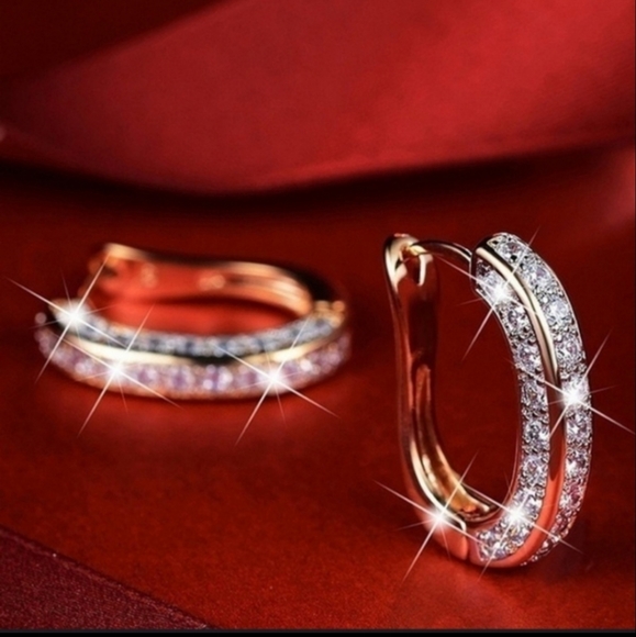 HP NEW Luxury 925 Silver Diamond oval Huggie Earrings - Picture 2 of 6